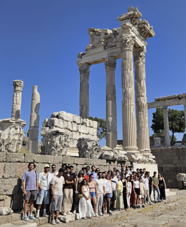 Dünyanın İlk Hastanesi Geleceğin Hekimlerini Ağırlıyor