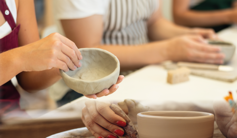 Moda'daki Claymore Art Studio Yeni Sezonda Yaratıcı Atölye ve Etkinlik Programını Başlatıyor