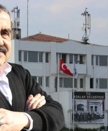 Adalar Belediyesi Meclisi Gergin Geçen Seçimin Ardından AKP Yönetimine Geçti