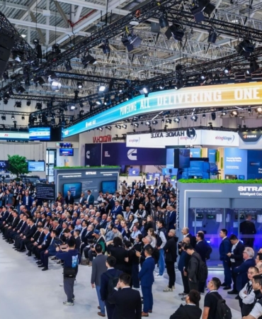 Shandong Heavy Industry Hannover Ticari Araç Fuarında Yeni Teknolojilerini Tanıttı