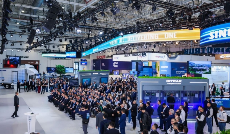 Shandong Heavy Industry Hannover Ticari Araç Fuarında Yeni Teknolojilerini Tanıttı