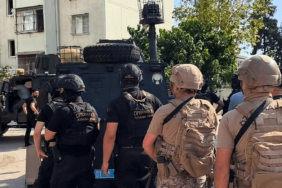 Adana Yüreğir'de polise el bombasıyla direnen firari zanlı ve suç ortağı tutuklandı