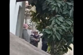 Esenyurt'ta Gecekondu Bahçesindeki Uyuşturucu Alışverişi Kamerada