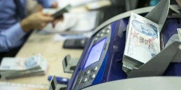 Cumhuriyet Bayramı Öncesinde Bankalar ve Kamu Kurumları 28 Ekim'de Yarım Gün Çalışacak